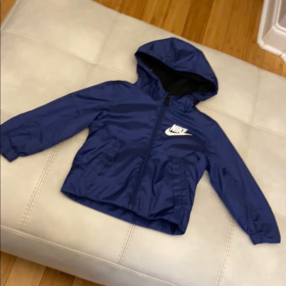 Nike jacket - Picture 6 of 6